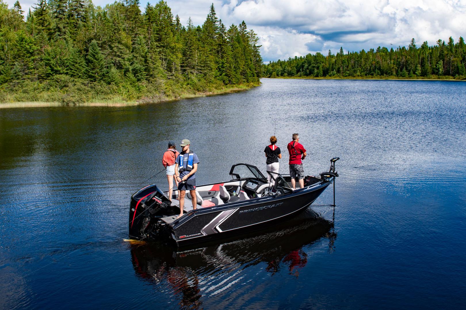 Boaters fishing on a Princecraft on Georgian Bay